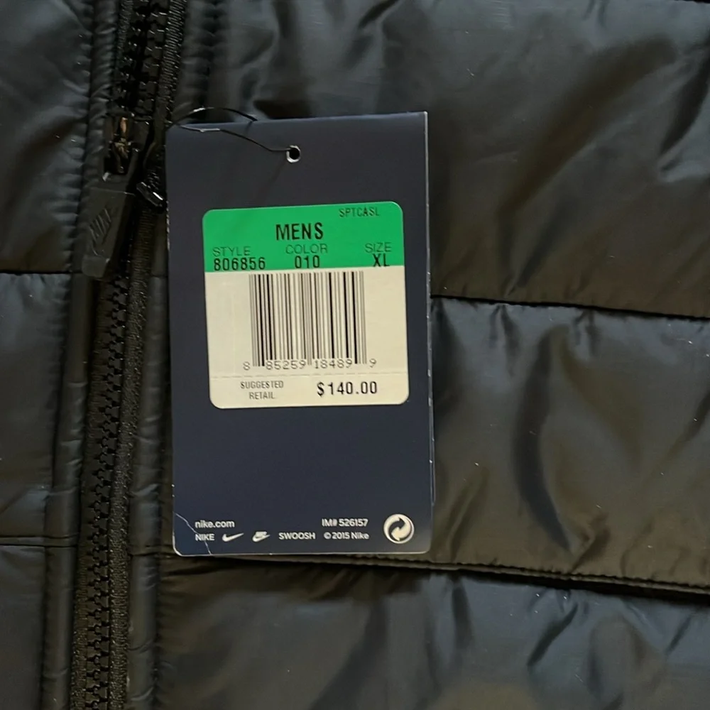 NIKE MENS XL. ZONED INSULATION JACKET BLACK with hood.  NWT - Picture 2 of 9